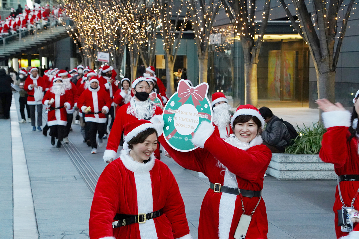 グランサンタパレード